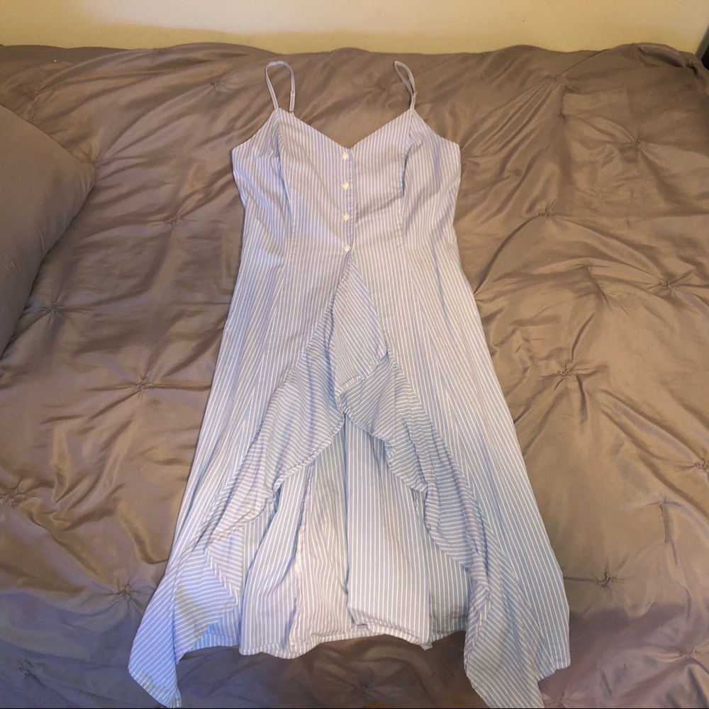 NWOT Blue pin strip button up flowy top!